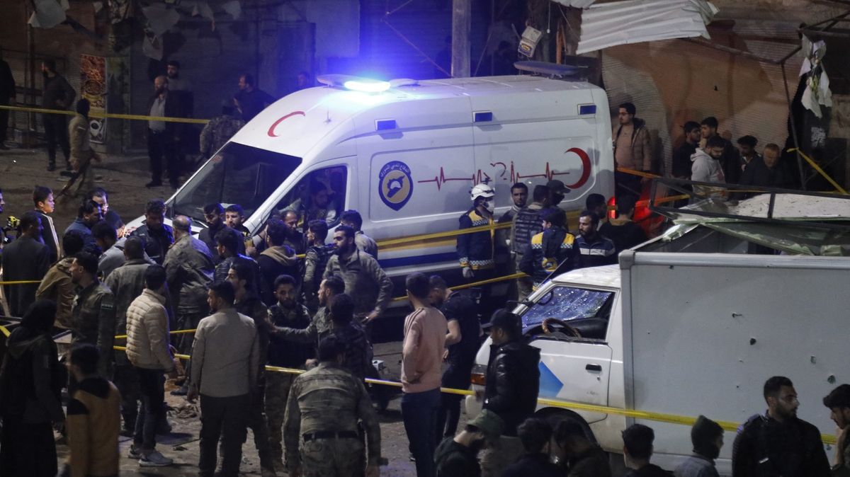 Při výbuchu auta na tržišti v Sýrii zemřelo nejméně sedm osob